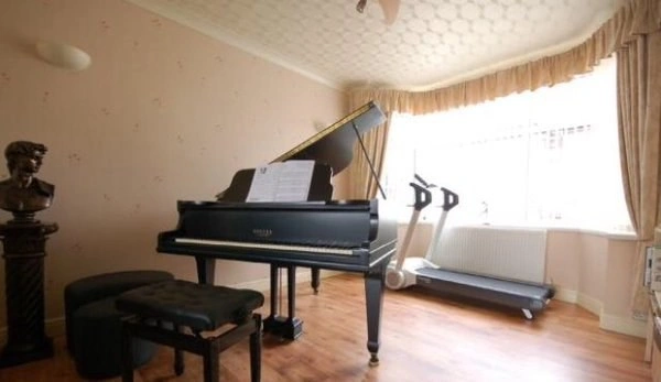 enhanced-26033-1463403892-4